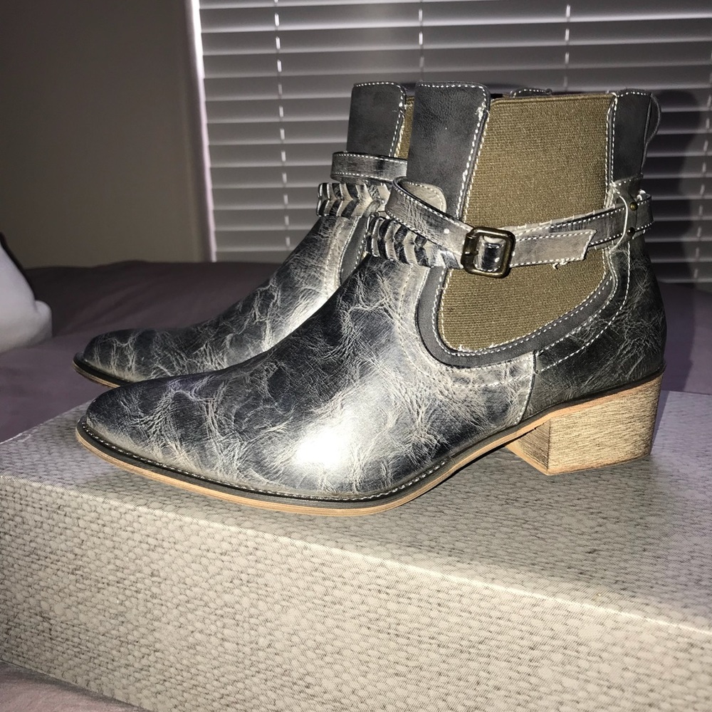 Maurice’s Booties